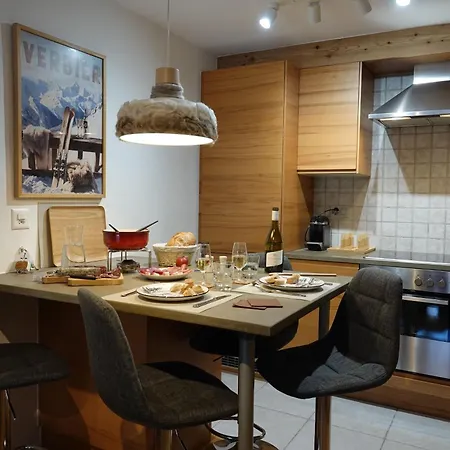 La Ruinette-charming 1-bed Flat In Centre شقة