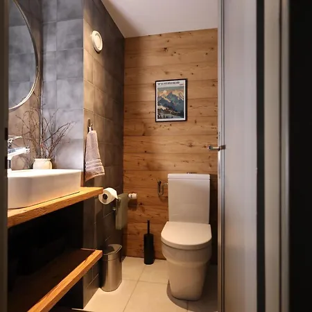 La Ruinette-charming 1-bed Flat In Centre فيربير